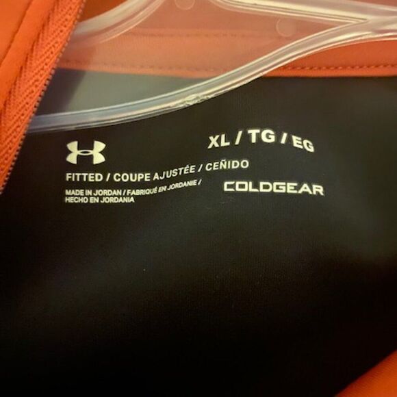 Under Armor Cold Gear Black/Orange 1/2 Zip Color Block sweatshirt, size XL - Picture 5 of 6